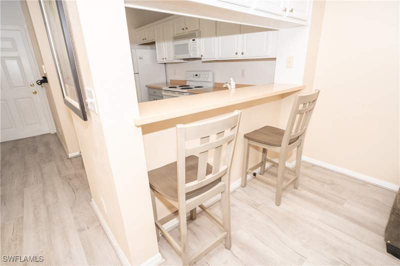2 bedroom Townhouse at 10062 Spyglass Hill Ln, Cypress Landing, Fort Myers — photo 3