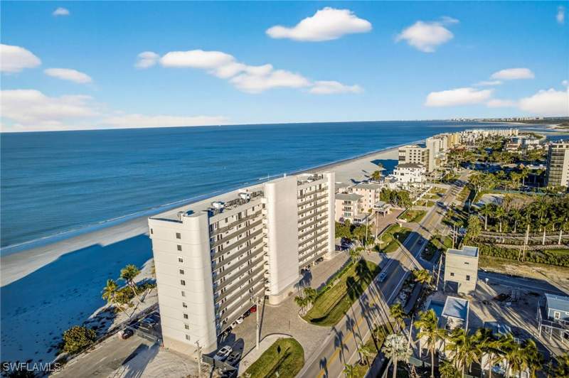 2 bedroom Condominium at 26300 Hickory Blvd 1005, Ambassador Condo, Bonita Springs — photo 3