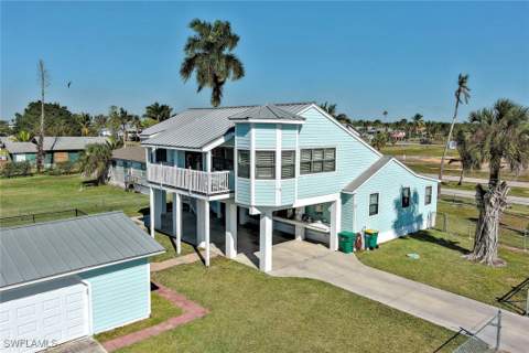 407 Copeland Ave N, Everglades City FL - photo 9 of 49