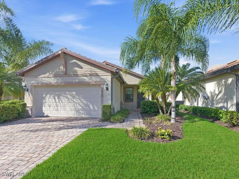 2 bedroom SingleFamilyResidence at 10960 Glenhurst St, Bridgetown, Fort Myers — photo 2
