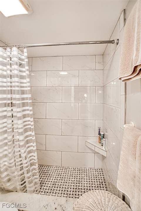 1444 Park Shore Cir 3, Fort Myers FL - photo 12 of 30