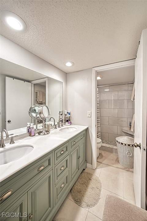 1444 Park Shore Cir 3, Fort Myers FL - photo 13 of 30