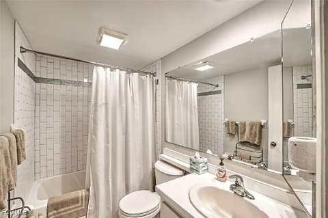 1444 Park Shore Cir 3, Fort Myers FL - photo 16 of 30