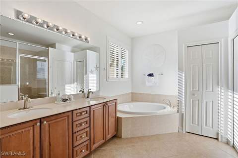 9340 Triana Ter 284, Fort Myers FL - photo 22 of 39