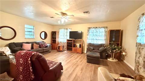 253 W Mariana Ave, North Fort Myers FL - photo 12 of 23