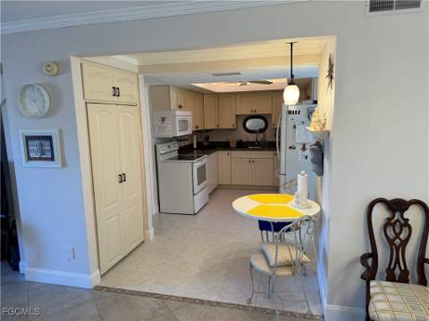 5773 Bass Cir, Fort Myers FL - photo 7 of 43