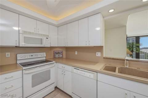 320 Seaview Ct 1409, Marco Island FL - photo 10 of 18