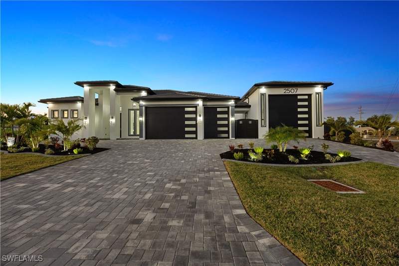 4 bedroom SingleFamilyResidence at 2507 Gleason Pkwy, Cape Coral, Cape Coral — photo 3