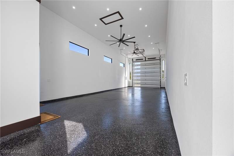 4 bedroom SingleFamilyResidence at 2507 Gleason Pkwy, Cape Coral, Cape Coral — photo 5
