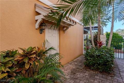 5353 Cove Cir, Naples FL - photo 7 of 42