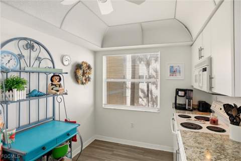 4421 Bay Beach Ln 611, Fort Myers Beach FL - photo 10 of 50