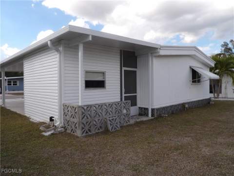 239 Shrub Ln N, North Fort Myers FL - photo 13 of 16