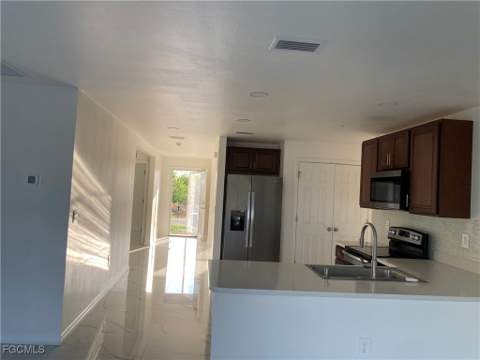 142 Plantation Dr, Labelle FL - photo 15 of 38
