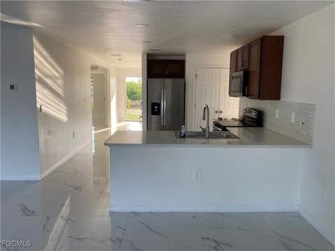 142 Plantation Dr, Labelle FL - photo 7 of 38