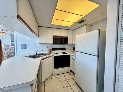 7390 Estero Blvd 403, Fort Myers Beach FL - photo 18 of 28