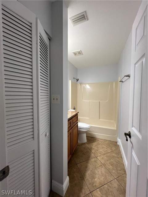5270 Treetops Dr J201, Naples FL - photo 12 of 29