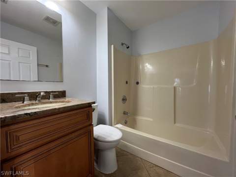 5270 Treetops Dr J201, Naples FL - photo 18 of 29