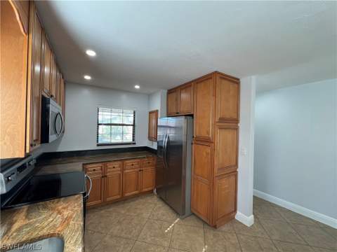 5270 Treetops Dr J201, Naples FL - photo 23 of 29