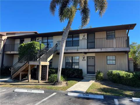 5270 Treetops Dr J201, Naples FL - photo 6 of 29