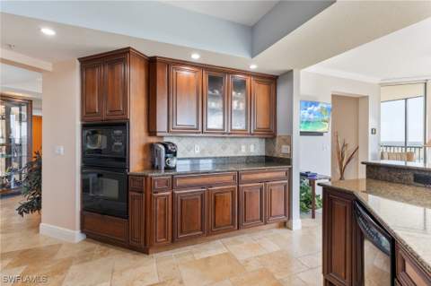 1060 Borghese Ln 1506, Naples FL - photo 14 of 50