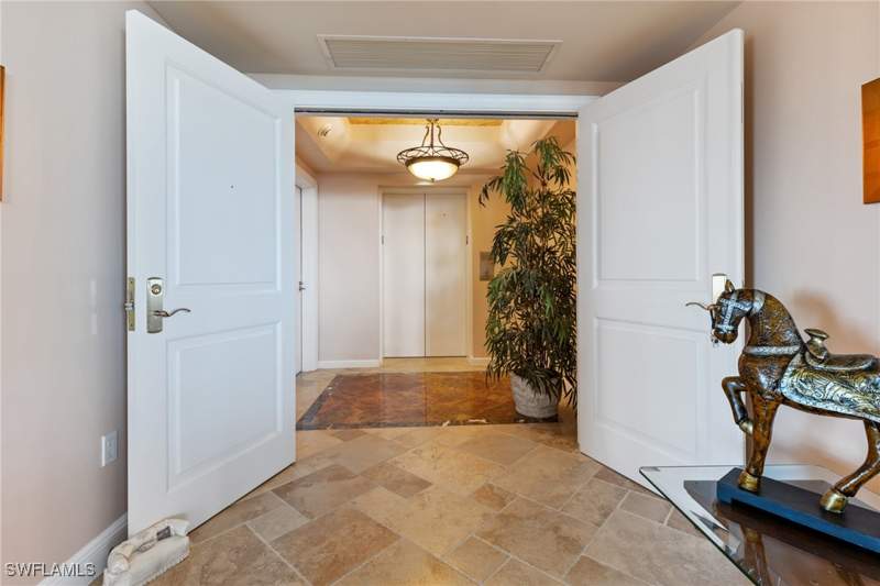 3 bedroom Condominium at 1060 Borghese Ln 1506, Aversana, Naples — photo 3