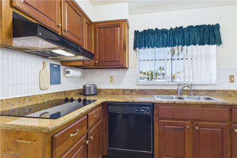 2306 SE 15th Ter, Cape Coral FL - photo 11 of 48
