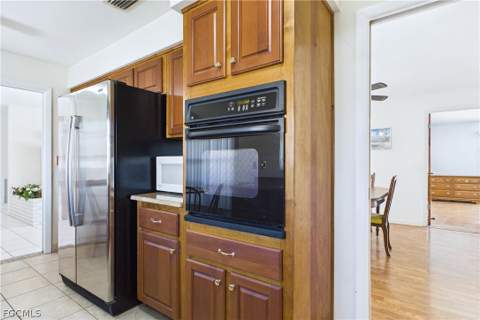 2306 SE 15th Ter, Cape Coral FL - photo 15 of 48