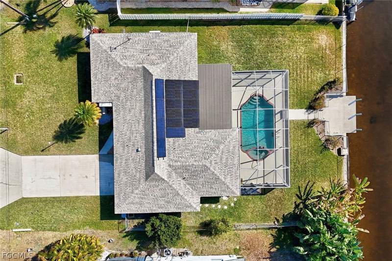 3 bedroom SingleFamilyResidence at 2306 SE 15th Ter, Cape Coral, Cape Coral — photo 3