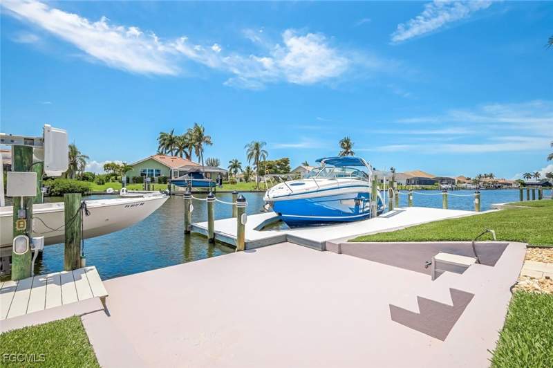3 bedroom SingleFamilyResidence at 14871 Canaan Dr, Palm Acres, Fort Myers — photo 2
