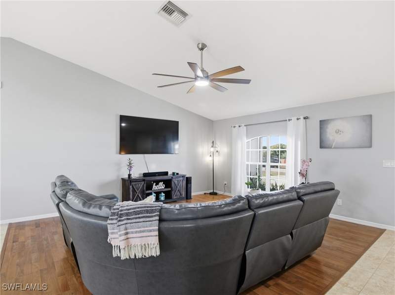 3 bedroom SingleFamilyResidence at 2833 NW 4th Ave, Cape Coral, Cape Coral — photo 4