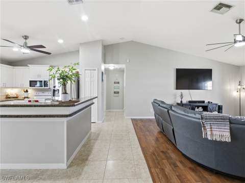 2833 NW 4th Ave, Cape Coral FL - photo 6 of 42
