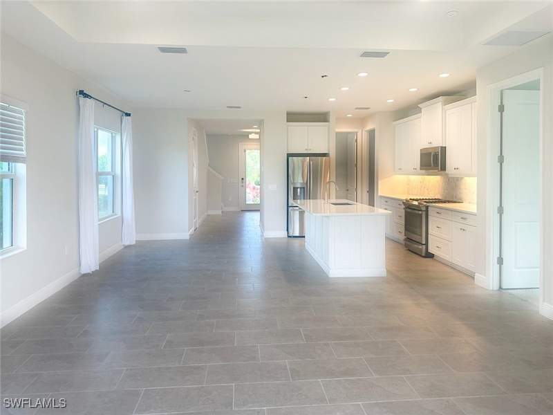 4 bedroom SingleFamilyResidence at 4605 Centaurus Cir, Skysail, Naples — photo 2