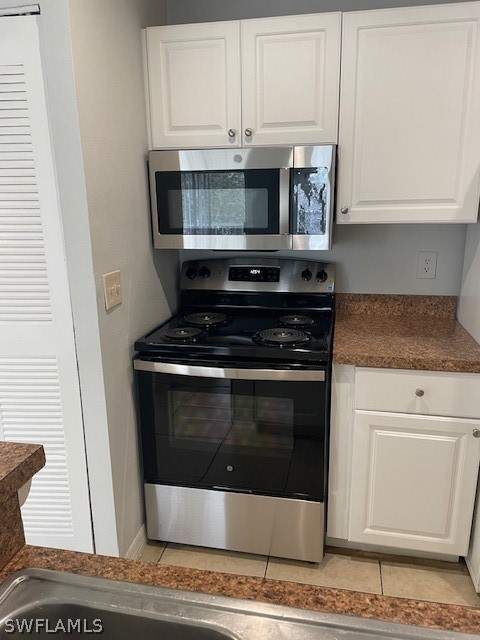 1 bedroom Condominium at 124 Santa Clara Dr 15, Granada Lakes, Naples — photo 4