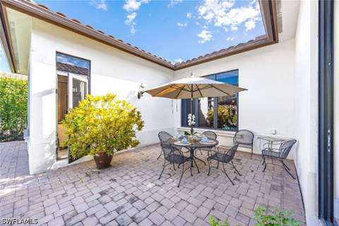 2277 Residence Cir, Naples FL - photo 6 of 50