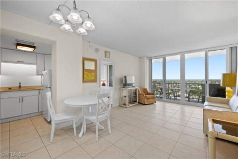 140 Seaview Ct 1704S, Marco Island FL - photo 10 of 25