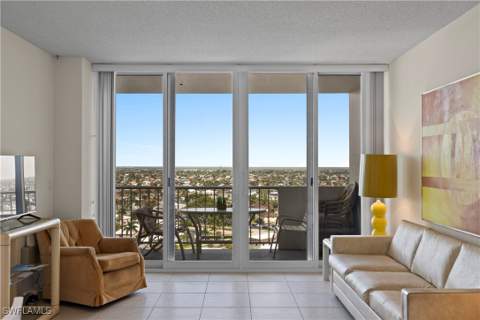 140 Seaview Ct 1704S, Marco Island FL - photo 11 of 25