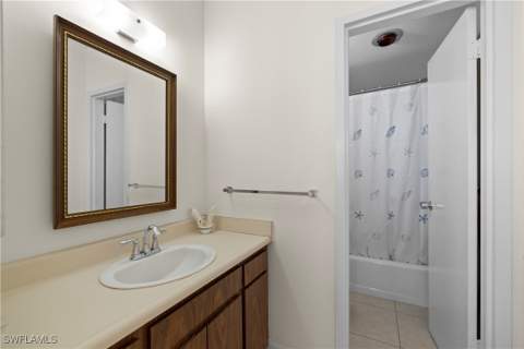 140 Seaview Ct 1704S, Marco Island FL - photo 13 of 25