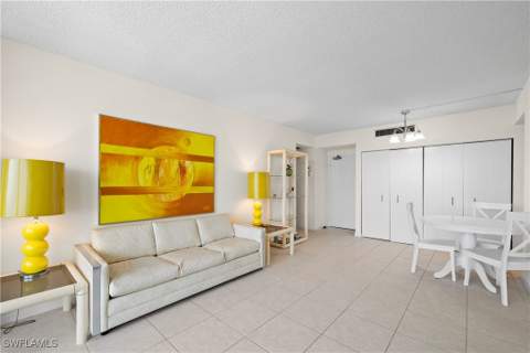 140 Seaview Ct 1704S, Marco Island FL - photo 16 of 25