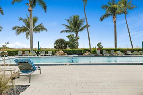 140 Seaview Ct 1704S, Marco Island FL - photo 18 of 25