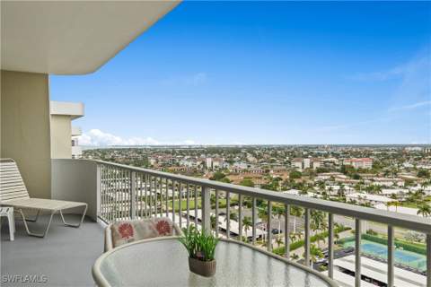 140 Seaview Ct 1704S, Marco Island FL - photo 9 of 25
