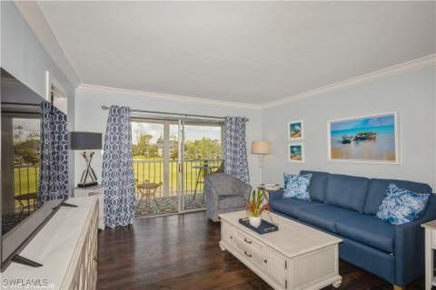 190 Turtle Lake Ct 311, Naples FL - photo 11 of 47