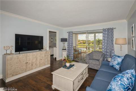 190 Turtle Lake Ct 311, Naples FL - photo 13 of 47