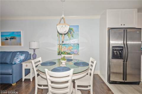 190 Turtle Lake Ct 311, Naples FL - photo 20 of 47