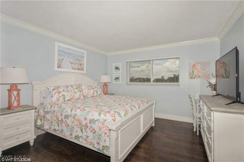 190 Turtle Lake Ct 311, Naples FL - photo 23 of 47
