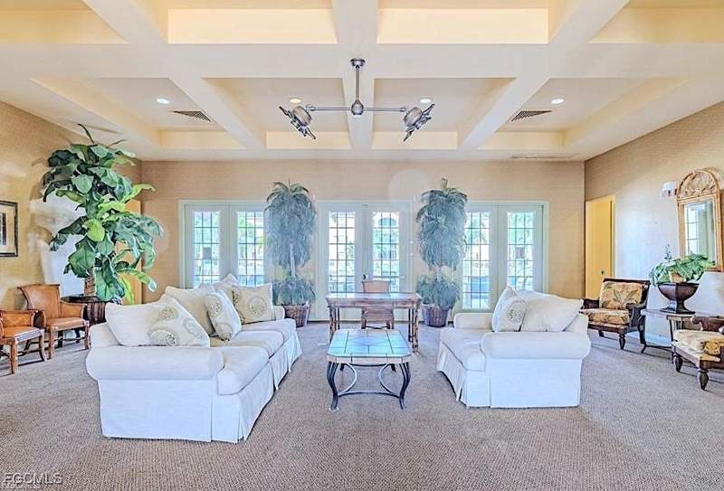1 bedroom Condominium at 4122 Residence Dr 112, Fort Myers, Fort Myers — photo 3