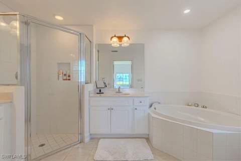 9195 Michael Cir 1303, Naples FL - photo 16 of 26