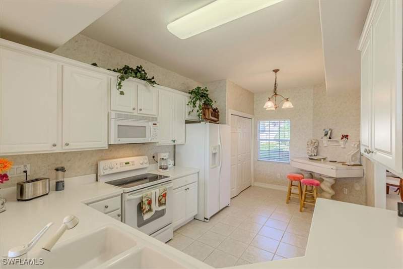 3 bedroom Attached at 9195 Michael Cir 1303, Aquamarine At Sunstone, Naples — photo 2