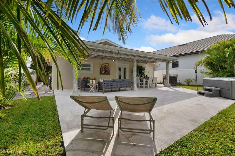 3 bedroom SingleFamilyResidence at 771 94th Ave N, Naples Park, Naples — photo 2