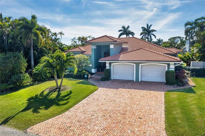 3 bedroom SingleFamilyResidence at 130 Montrose Dr, Deep Lagoon Estates, Fort Myers — photo 3