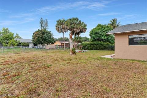 4502 22nd Pl SW, Naples FL - photo 24 of 30